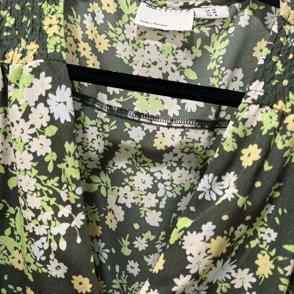 Green Floral Print Dress - Picture 2 of 3